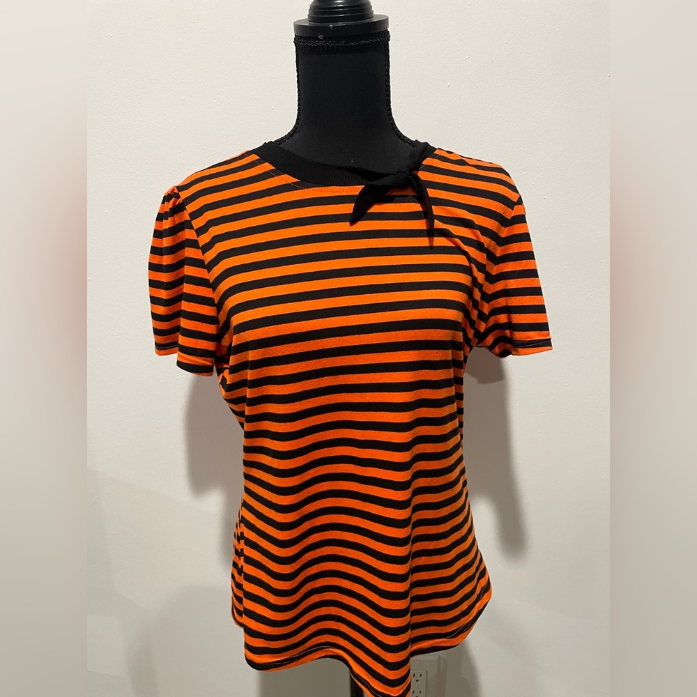 Used in great condition UV top!